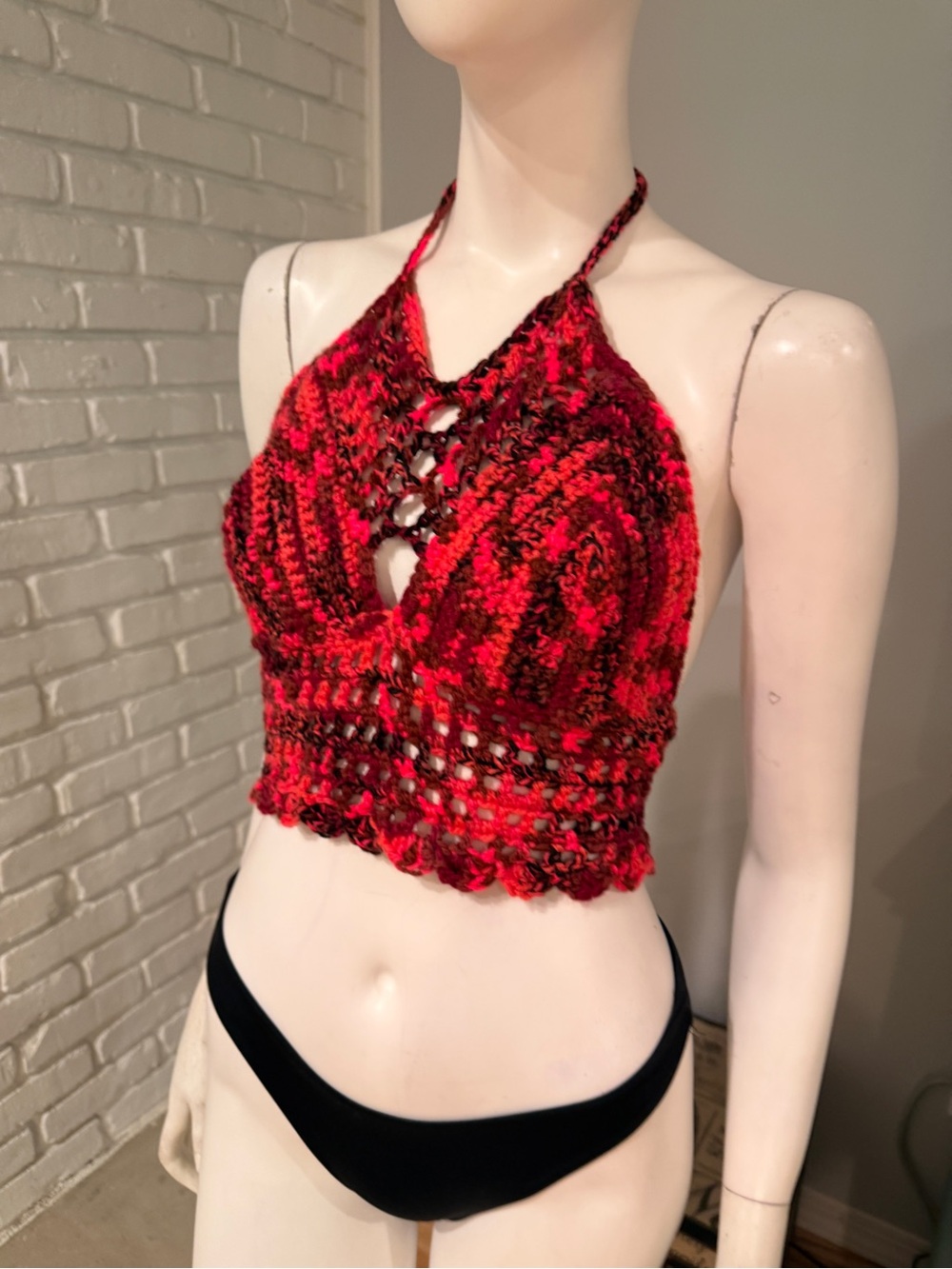 Hand Crocheted Red Multi-Tone Halter Crop Top Boho Festival Y2K Size M/L - Picture 4 of 9